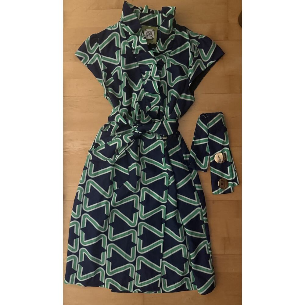 ELIZABETH MCKAY White Green Geo Print Ruffle Scotland Wrap Dress 10